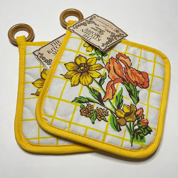 Vintage Flower/Floral Yellow Potholder/Hot pad - Picture 1 of 5